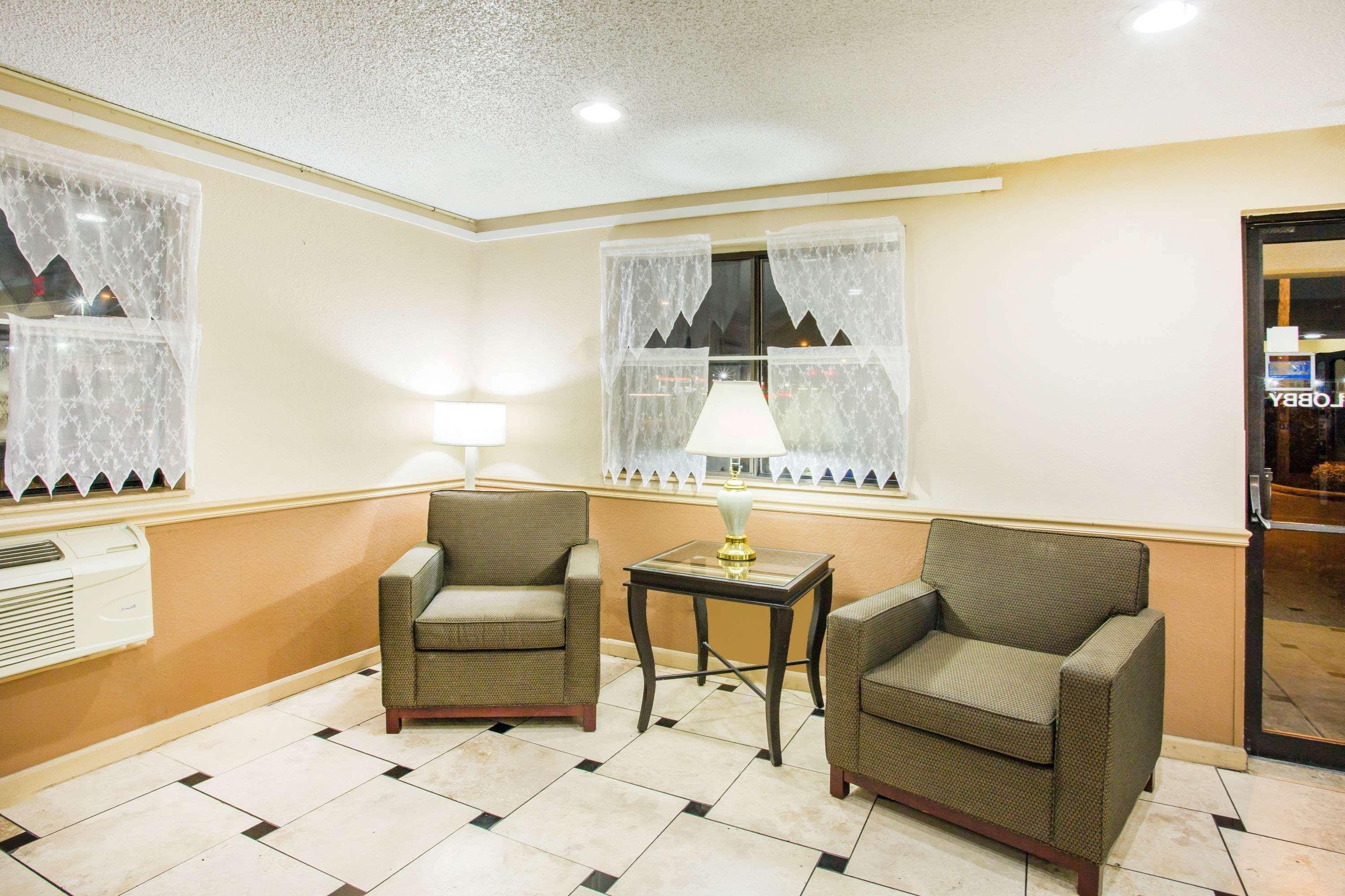 ซูเปอร์ 8 บาย วินด์แฮม แฮริสันเบิร์ก Motel แฮร์ริสันเบิร์ก ภายนอก รูปภาพ